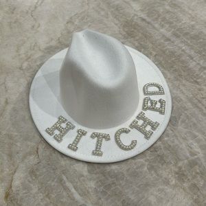 Hitched hat - show me your MUMU